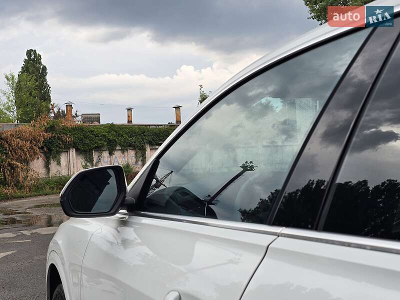 Внедорожник / Кроссовер Audi Q8 2024 в Киеве