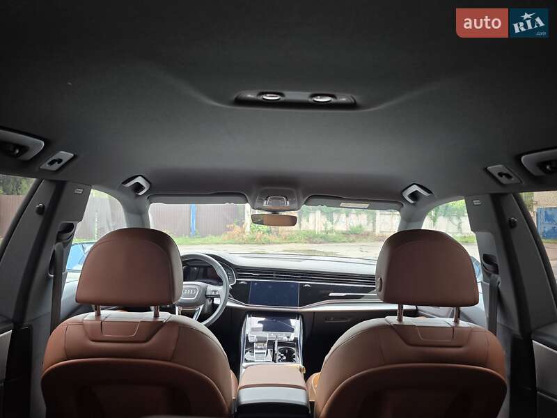 Внедорожник / Кроссовер Audi Q8 2024 в Киеве