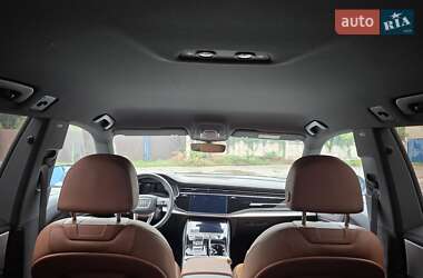 Внедорожник / Кроссовер Audi Q8 2024 в 