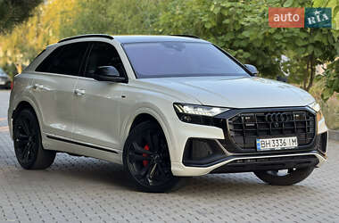 Внедорожник / Кроссовер Audi Q8 2018 в 