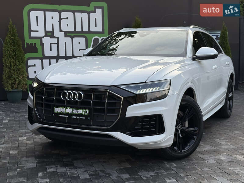 Внедорожник / Кроссовер Audi Q8 2023 в Киеве