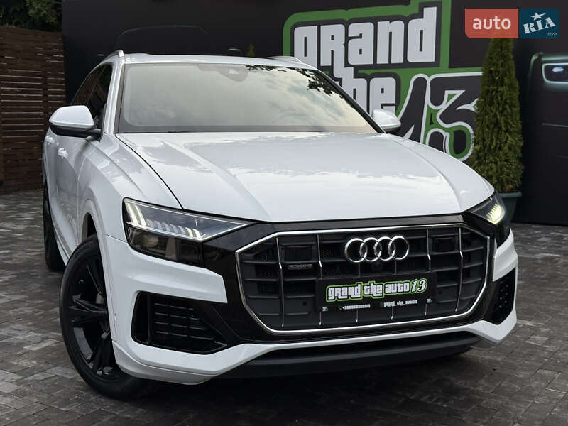 Внедорожник / Кроссовер Audi Q8 2023 в Киеве