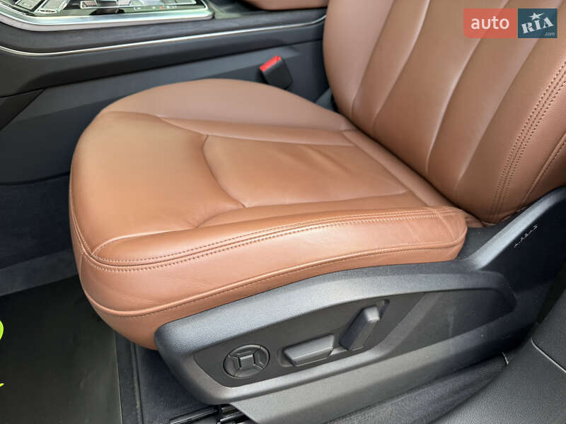 Внедорожник / Кроссовер Audi Q8 2023 в Киеве