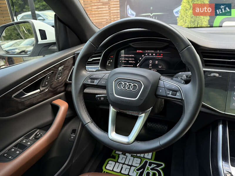 Внедорожник / Кроссовер Audi Q8 2023 в Киеве
