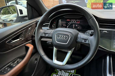 Внедорожник / Кроссовер Audi Q8 2023 в 