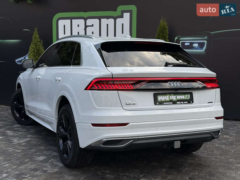 Внедорожник / Кроссовер Audi Q8 2023 в Киеве