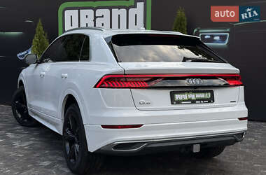 Внедорожник / Кроссовер Audi Q8 2023 в 
