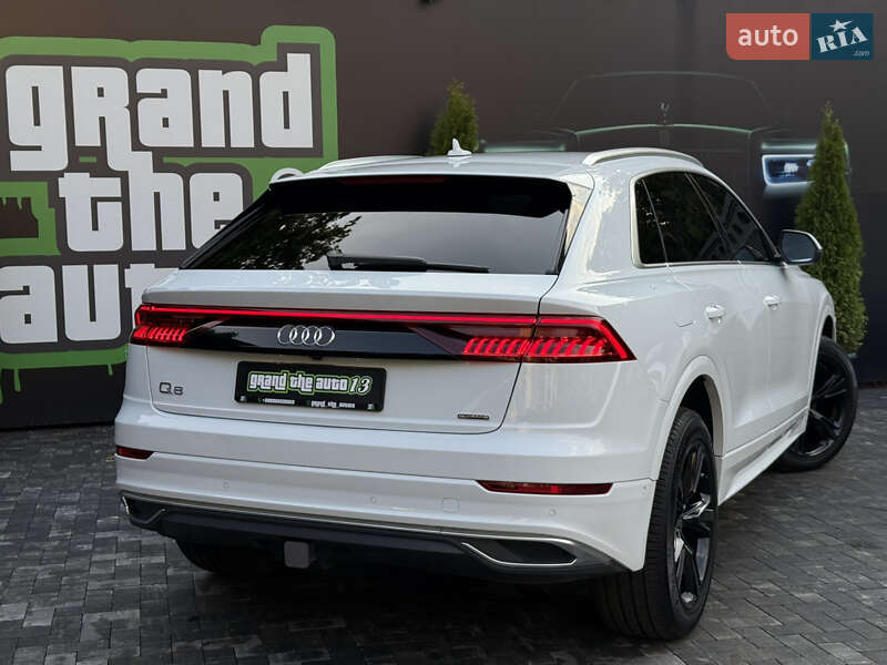 Внедорожник / Кроссовер Audi Q8 2023 в Киеве