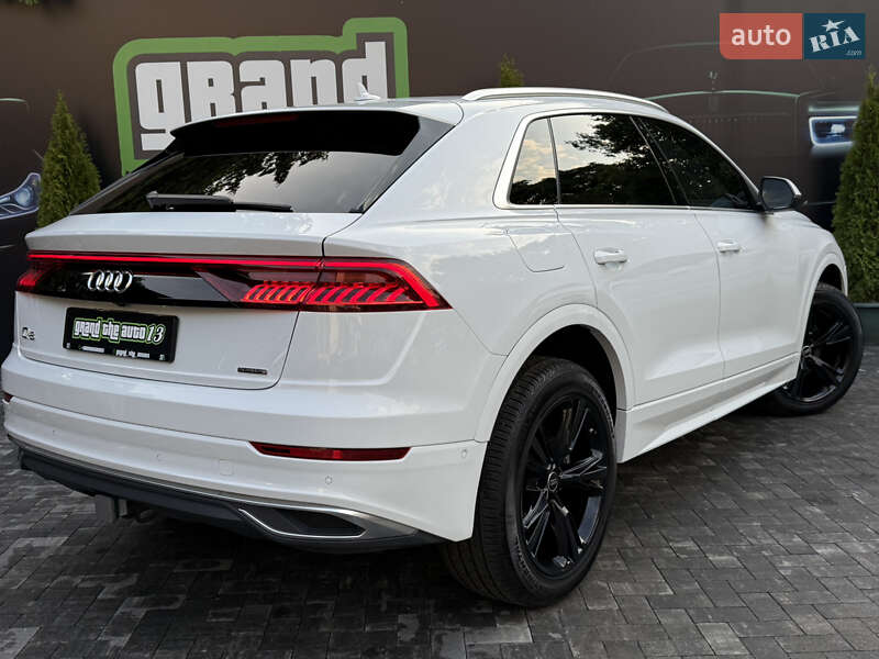 Внедорожник / Кроссовер Audi Q8 2023 в Киеве