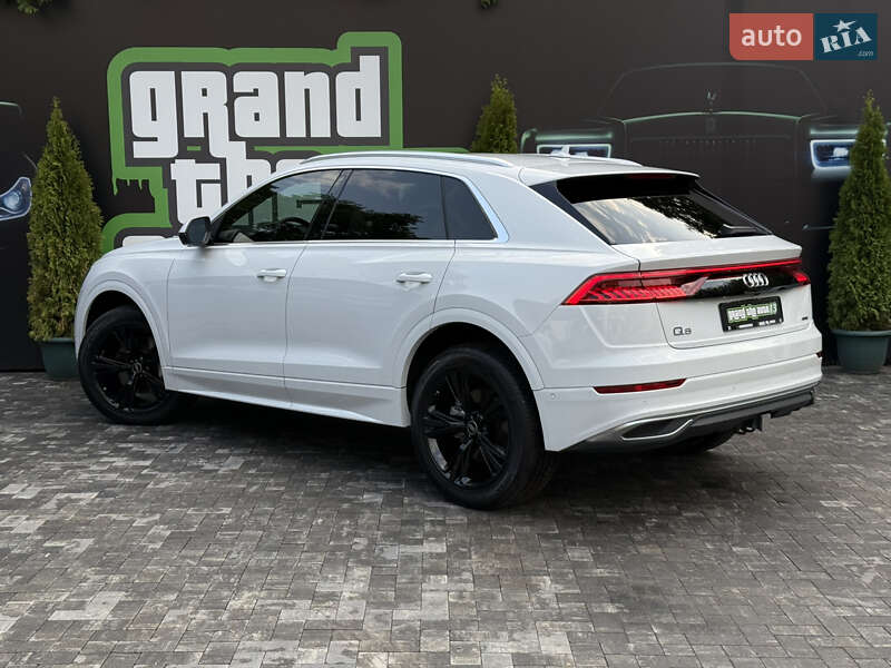 Внедорожник / Кроссовер Audi Q8 2023 в Киеве