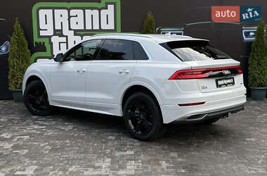 Внедорожник / Кроссовер Audi Q8 2023 в 
