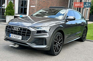 Внедорожник / Кроссовер Audi Q8 2019 в 