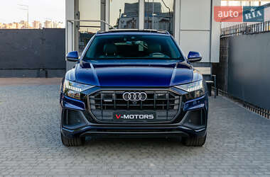 Внедорожник / Кроссовер Audi Q8 2019 в 