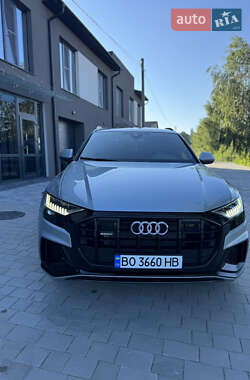 Внедорожник / Кроссовер Audi Q8 2023 в 