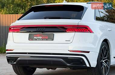 Внедорожник / Кроссовер Audi Q8 2020 в 