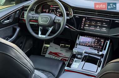 Внедорожник / Кроссовер Audi Q8 2020 в 