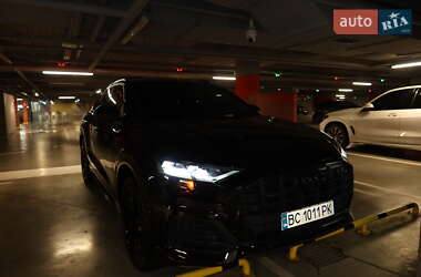 Внедорожник / Кроссовер Audi Q8 2022 в 