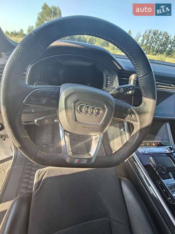 Внедорожник / Кроссовер Audi Q8 2019 в Жовкве