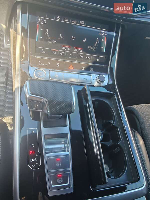 Внедорожник / Кроссовер Audi Q8 2019 в Жовкве
