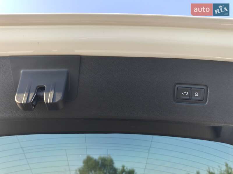 Внедорожник / Кроссовер Audi Q8 2019 в Жовкве