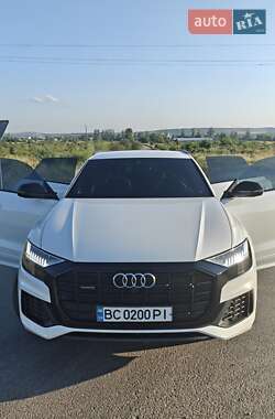 Внедорожник / Кроссовер Audi Q8 2019 в 
