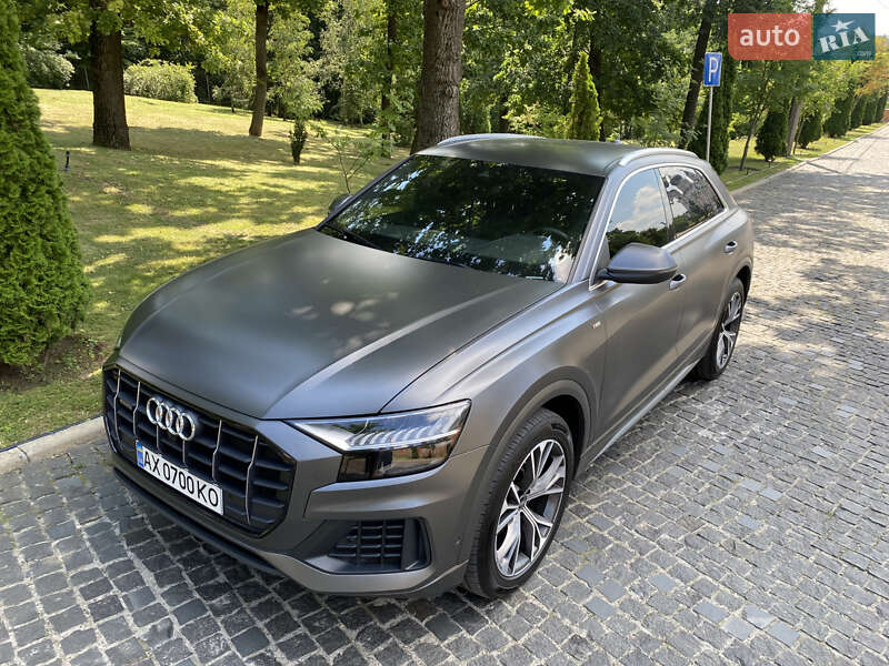 Внедорожник / Кроссовер Audi Q8 2020 в Киеве