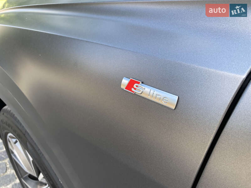 Внедорожник / Кроссовер Audi Q8 2020 в Киеве