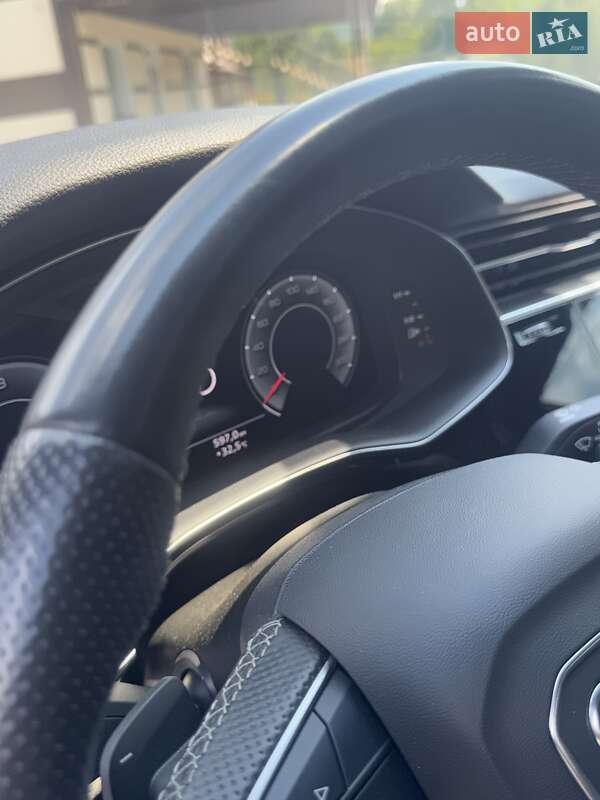 Внедорожник / Кроссовер Audi Q8 2020 в Виннице