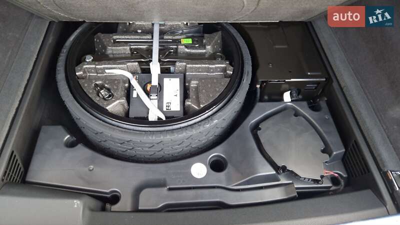 Внедорожник / Кроссовер Audi Q8 2023 в Киеве