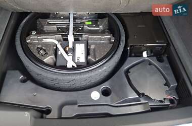 Внедорожник / Кроссовер Audi Q8 2023 в 