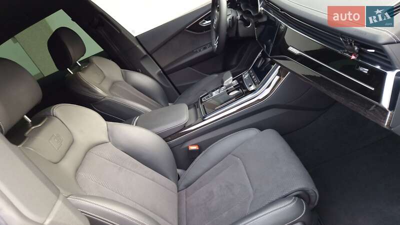 Внедорожник / Кроссовер Audi Q8 2023 в Киеве