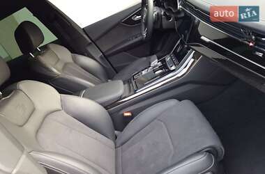 Внедорожник / Кроссовер Audi Q8 2023 в 