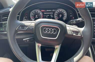 Внедорожник / Кроссовер Audi Q8 2020 в 