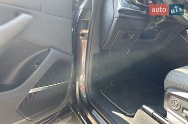 Внедорожник / Кроссовер Audi Q8 2020 в 