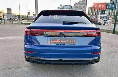 Внедорожник / Кроссовер Audi Q8 2024 в 