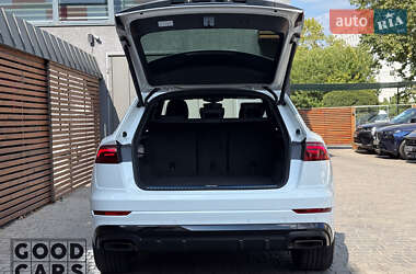 Внедорожник / Кроссовер Audi Q8 2024 в 