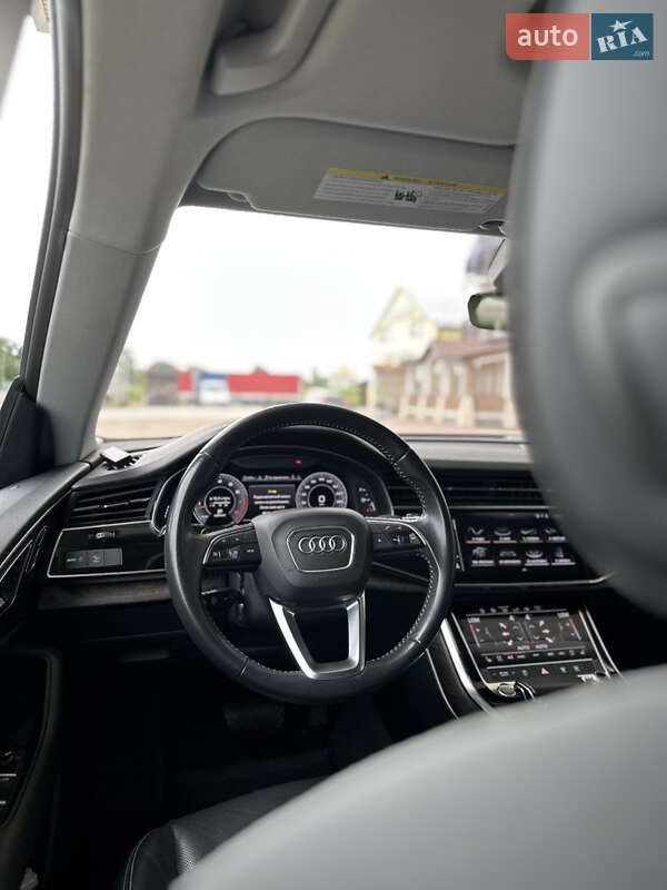 Внедорожник / Кроссовер Audi Q8 2019 в Львове фото 16 Внедорожник / Кроссовер Audi Q8 2019 в Львове