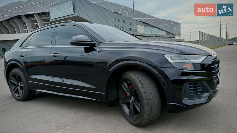 Внедорожник / Кроссовер Audi Q8 2018 в Шептицькому