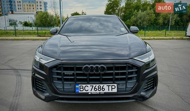 Внедорожник / Кроссовер Audi Q8 2018 в Шептицькому