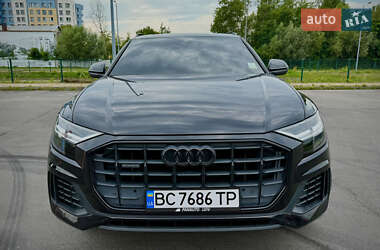 Внедорожник / Кроссовер Audi Q8 2018 в 