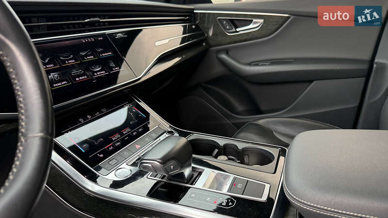 Внедорожник / Кроссовер Audi Q8 2018 в Шептицькому
