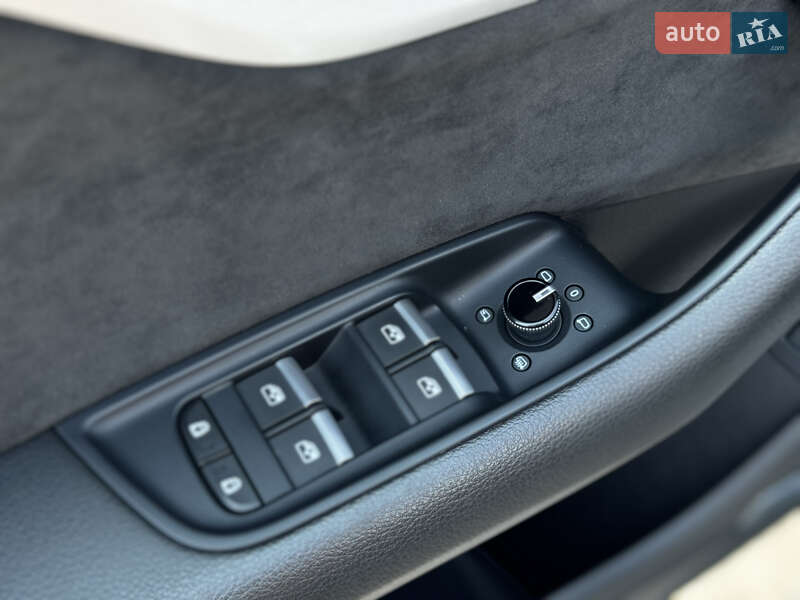 Внедорожник / Кроссовер Audi Q8 2020 в Житомире