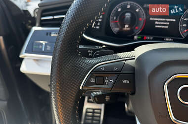 Внедорожник / Кроссовер Audi Q8 2020 в 