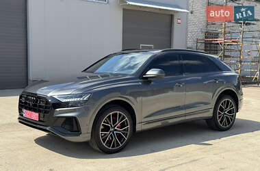 Внедорожник / Кроссовер Audi Q8 2023 в 