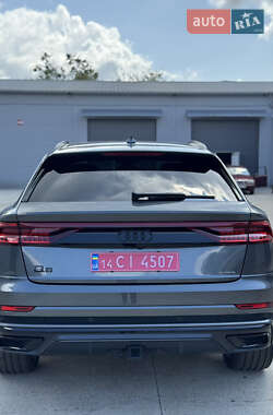 Внедорожник / Кроссовер Audi Q8 2023 в 