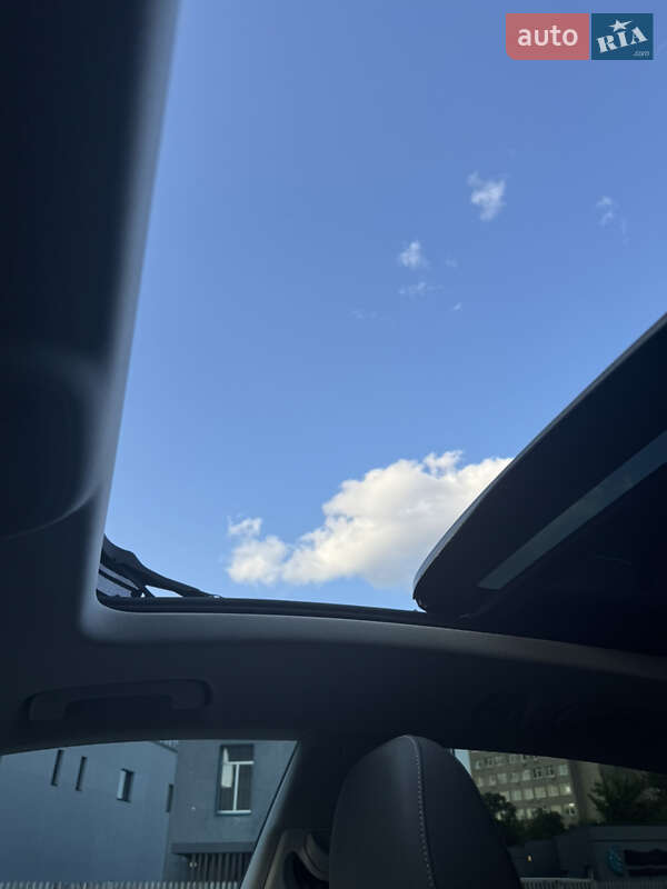 Внедорожник / Кроссовер Audi Q8 2018 в Киеве