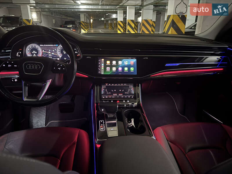 Внедорожник / Кроссовер Audi Q8 2018 в Киеве