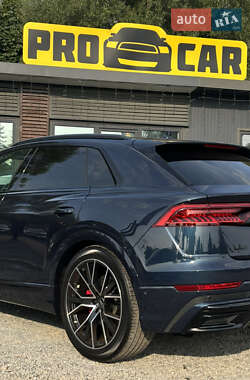 Внедорожник / Кроссовер Audi Q8 2023 в 