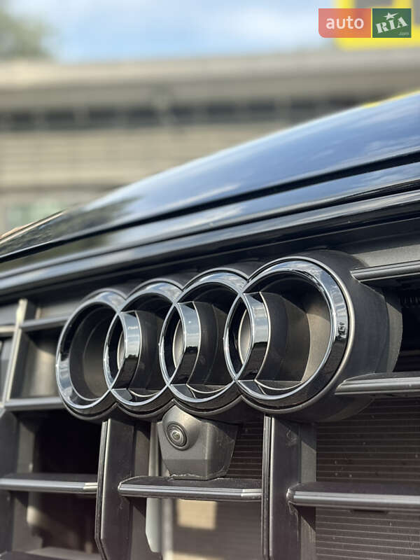 Внедорожник / Кроссовер Audi Q8 2023 в Львове