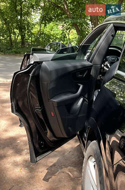 Внедорожник / Кроссовер Audi Q8 2021 в 